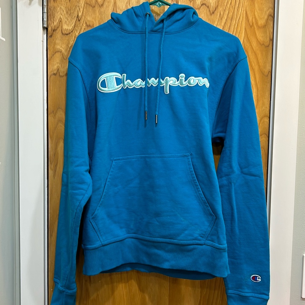 Champion Pullover Hoodie – Blue